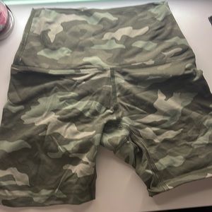 Camo biker shorts